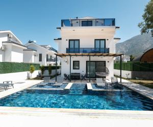 🏔️ Villa Tahancı Trio | Ovacık'ta 6 Kişilik Jakuzili & Ebeveyn Banyolu Villa