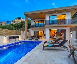 🌾 Villa Eser | Kalkan Yeşilköy'de Jakuzili & Langırtlı 5 Kişilik Villa