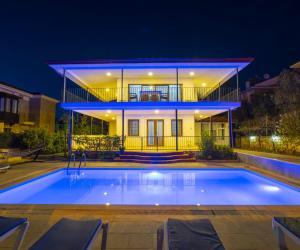 ☀️ Villa Melis Sun | Hisarönü Merkezde 9 Kişilik & Jakuzili Villa