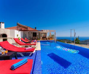 🏰 Villa Sarnıç Kördere | Kalkan'da 6 Kişilik Korunaklı & Jakuzili Eğlence Villası