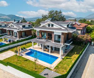 🏖️ Villa Capella Şira| Fethiye Ölüdeniz 8 Kişilik Konforlu Havuzlu Villa