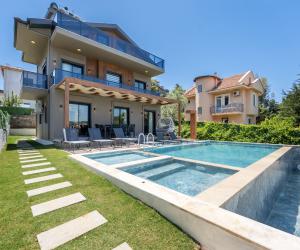 Villa Azure Luxe