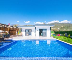 Villa İron