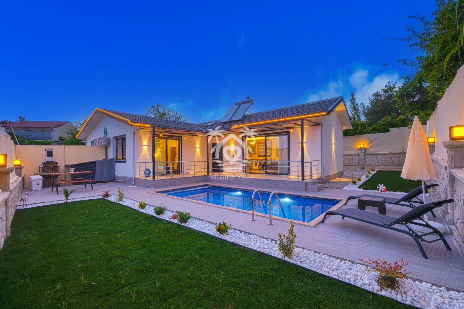 🌿 Villa Piri 2 | Seydikemer Alaçat Jakuzili 4 Kişilik Korunaklı Villa