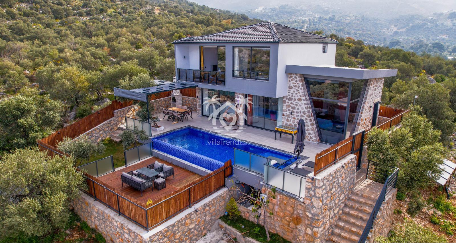Villa Karaorman Kalkan | Kalkan'da Jakuzili Korunaklı Villa