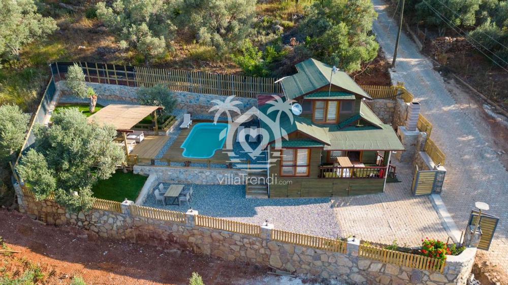 Akyaka doğa içinde kiralık muhafazakar Villa Selenay havadan görünümü.