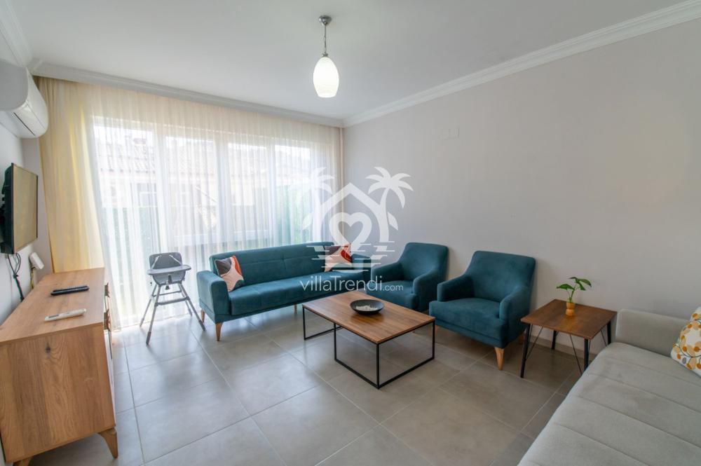 Akkaya doğa manzaralı villa konforlu ve geniş salon oturma grubu.