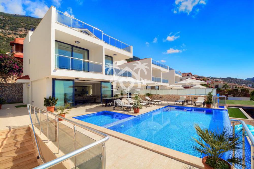 Kalkan iki aile için kiralık Villa Kaliza Duo özel yüzme havuzu ve dış mekan.