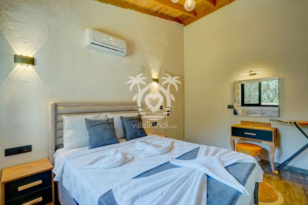 Villa Stone Duo Fethiye ebeveyn yatak odası genel görünüm.
