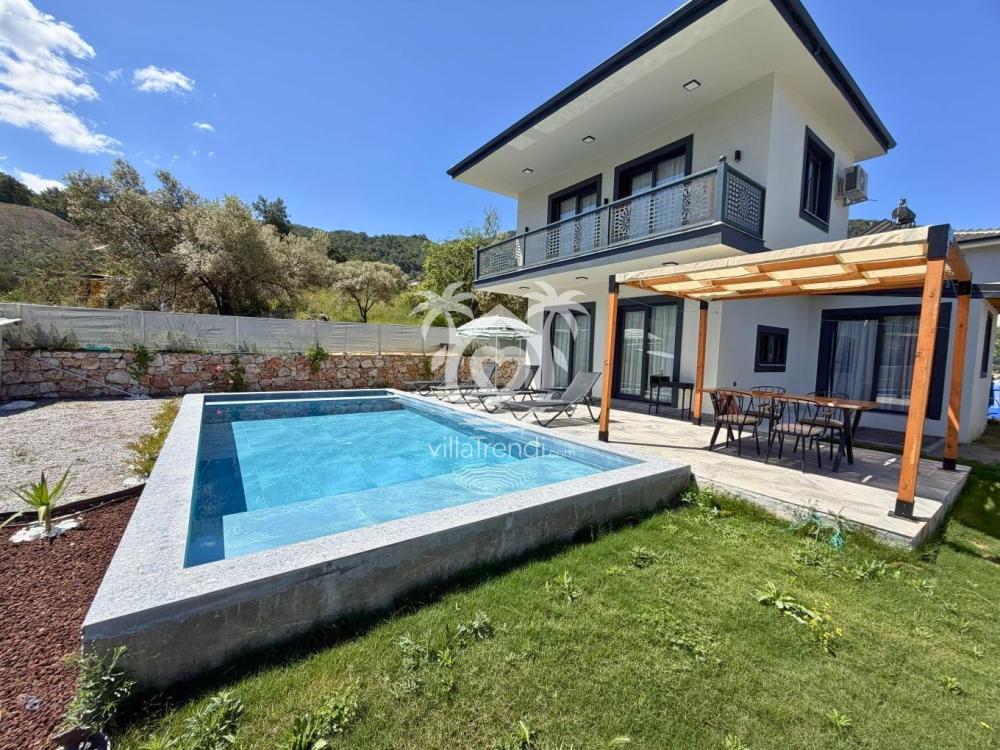 Fethiye Yeşilüzümlü kiralık villa Bağ Evi dış cephe ve özel havuz