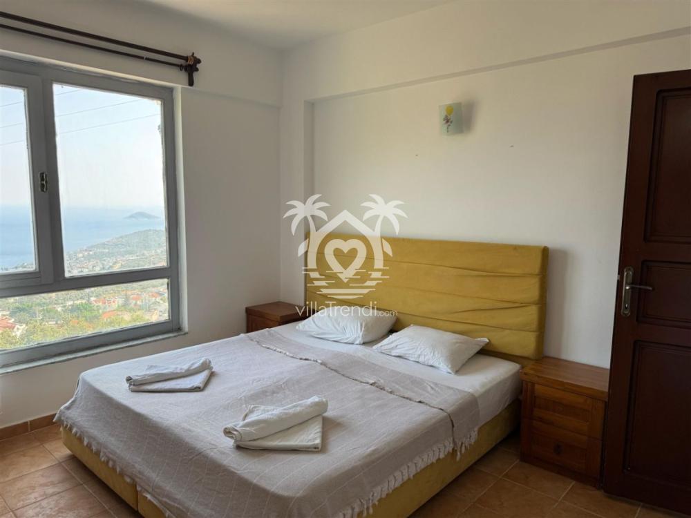 Kalkan deniz manzaralı villa Yakamoz aydınlık çift kişilik yatak odası.