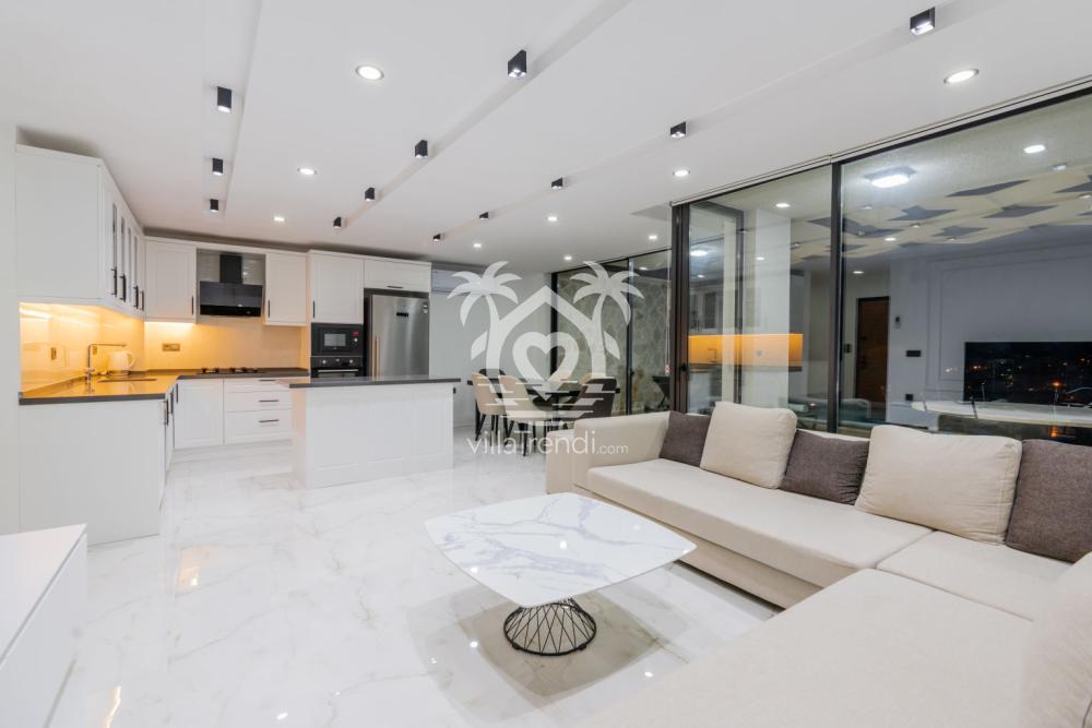 Villa Prime aydınlık iç mekan yemek masası ve sandalye detayları