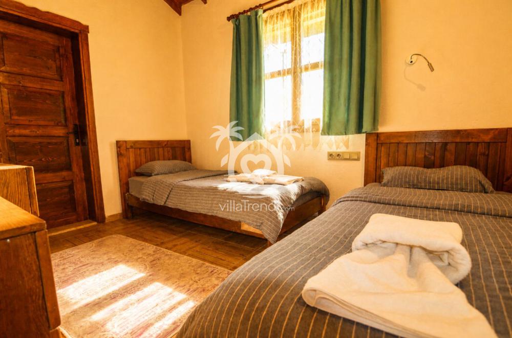Fethiye Kayaköy muhafazakar villa Stone 2 iki adet tek kişilik yataklı çocuk odası.