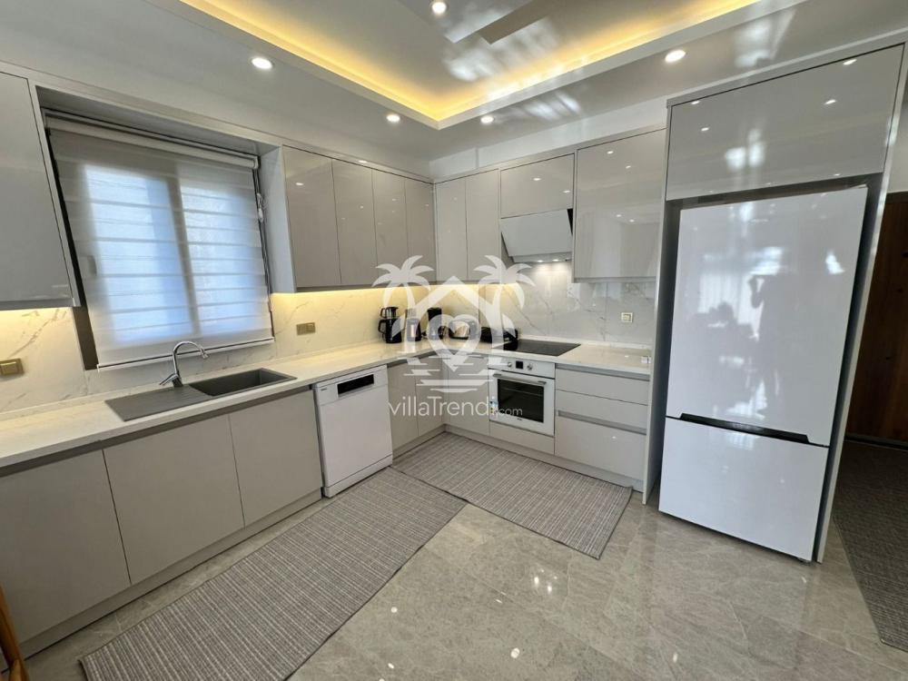 Kiralık villa Berfin Fethiye tam donanımlı geniş Amerikan mutfak.