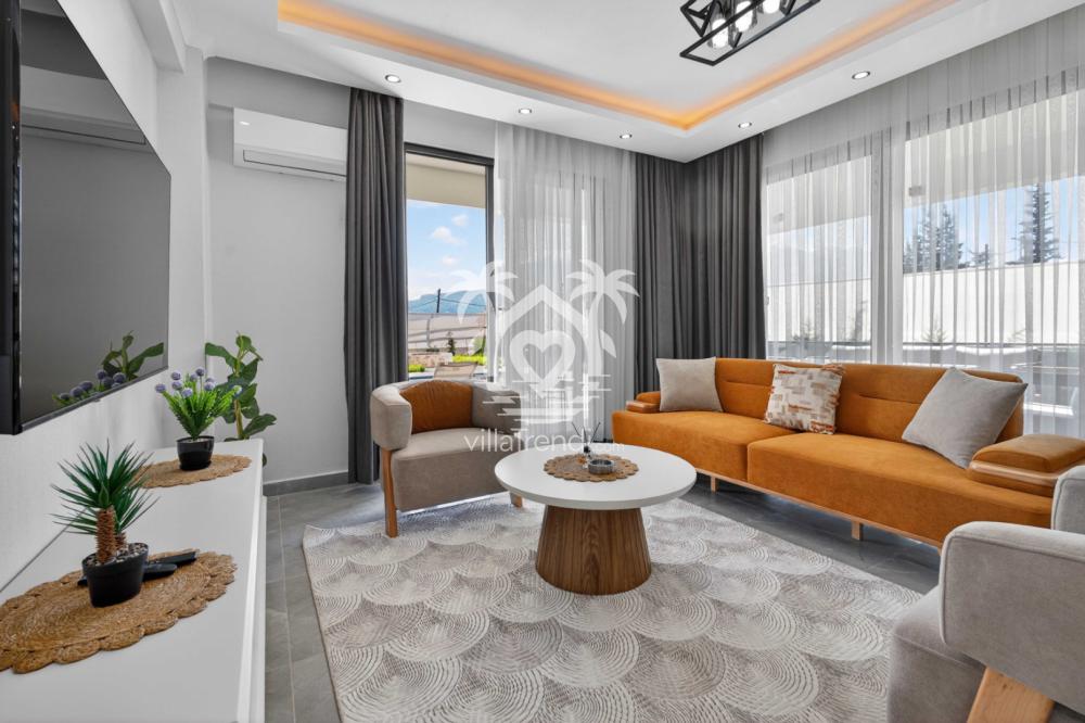 Seydikemer balayı villası Sıla ferah salon ve oturma grubu.