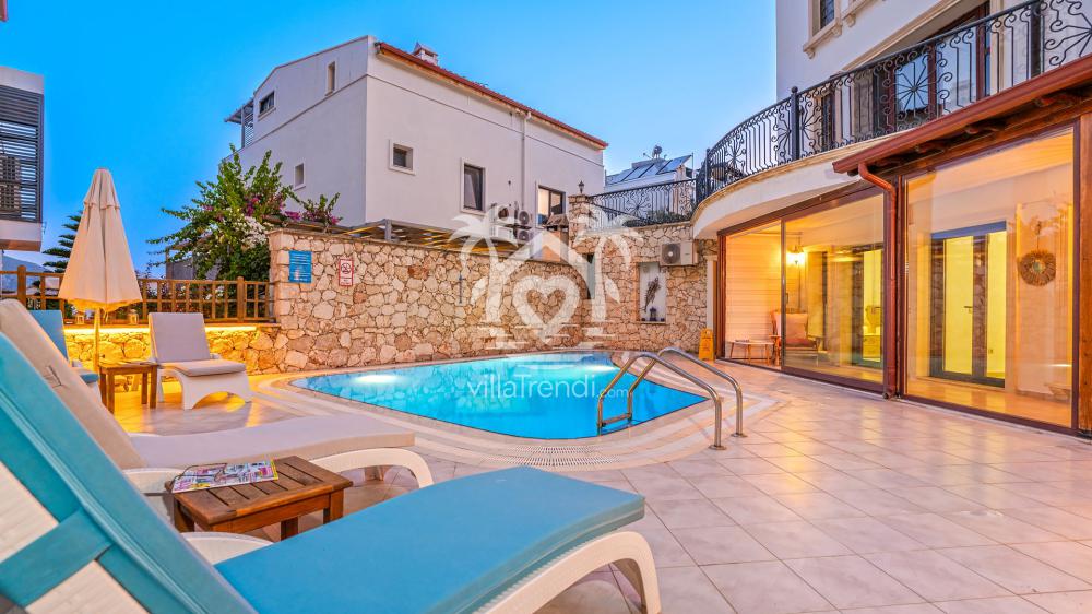 lyciasun apart özel havuz alanı