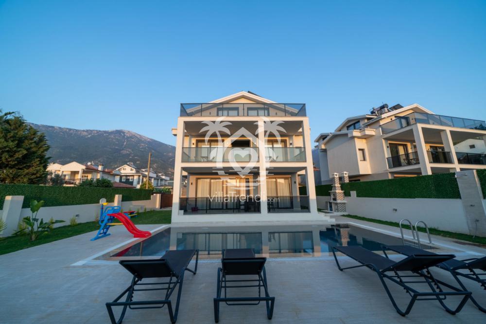 villa ariassos özel havuz alanı 