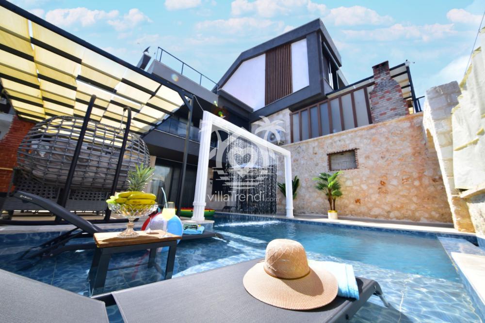 villa asgora özel havuz alanı