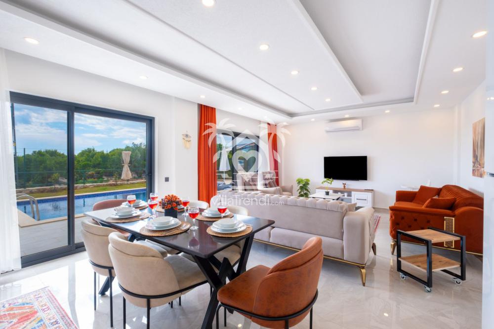 Villa Belenardi Kaş ferah salon ve modern oturma alanı