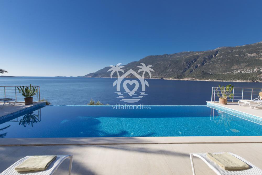 villa capehouse havuz alanı