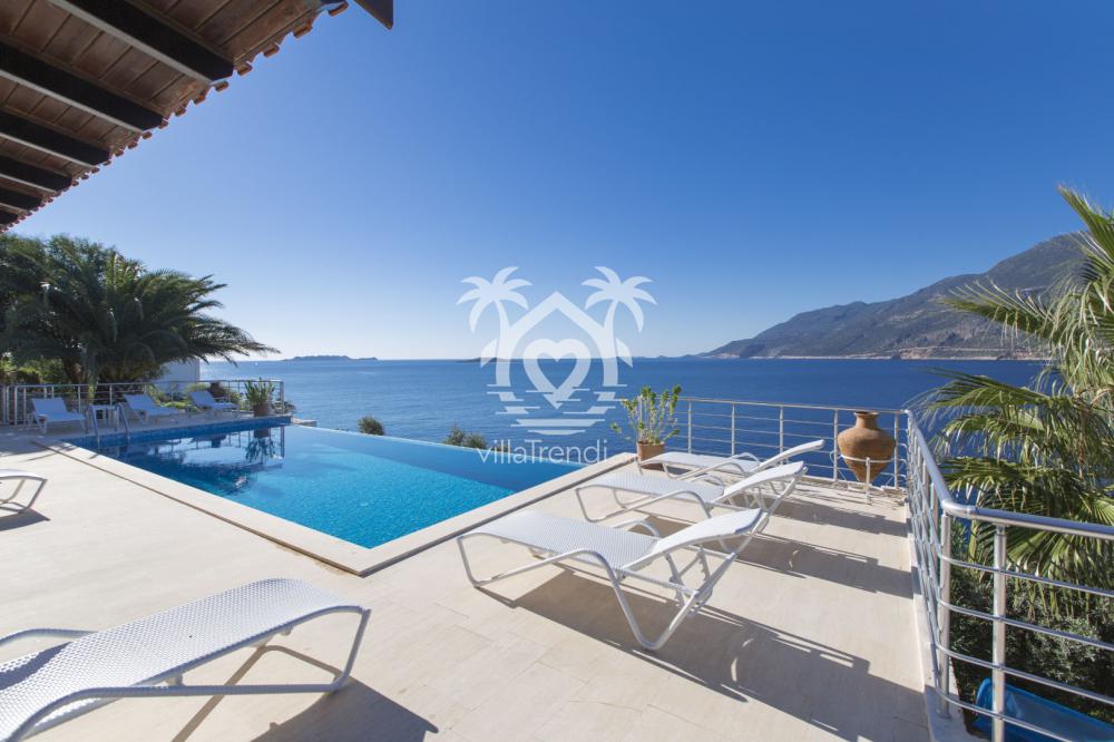 villa capehouse havuz alanı