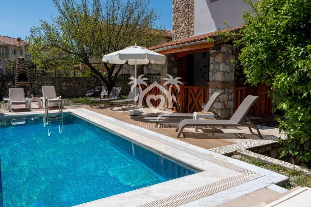 villa deep sea 3 özel havuz alanı