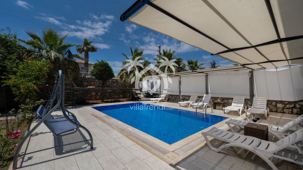 villa güneş hisarönü özel havuz alanı 