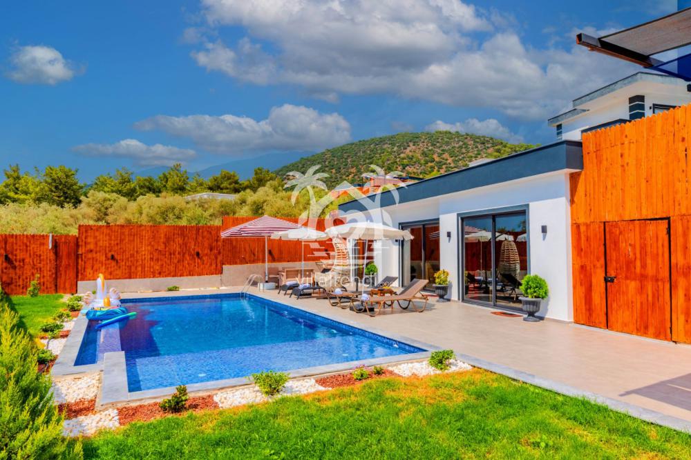 Villa İnziva 1 özel havuz alanı