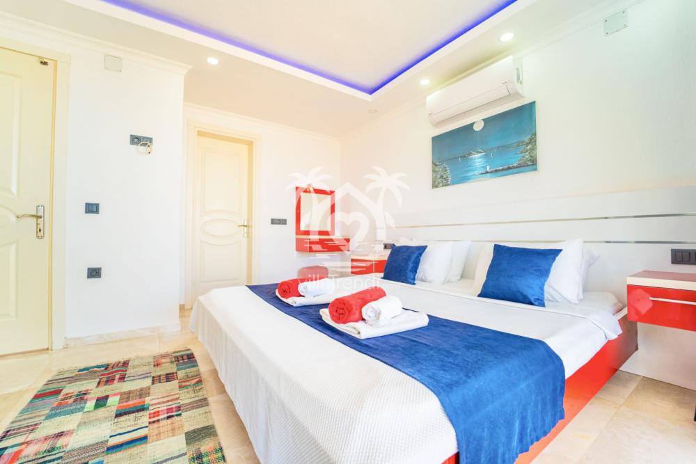 Villa Lady Bird Kalkan — Yatak Odası İç Mekan Görünümü