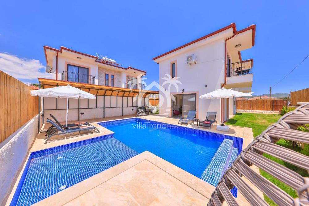 kaş çukurbağ villa lavanta dış alan görünümü