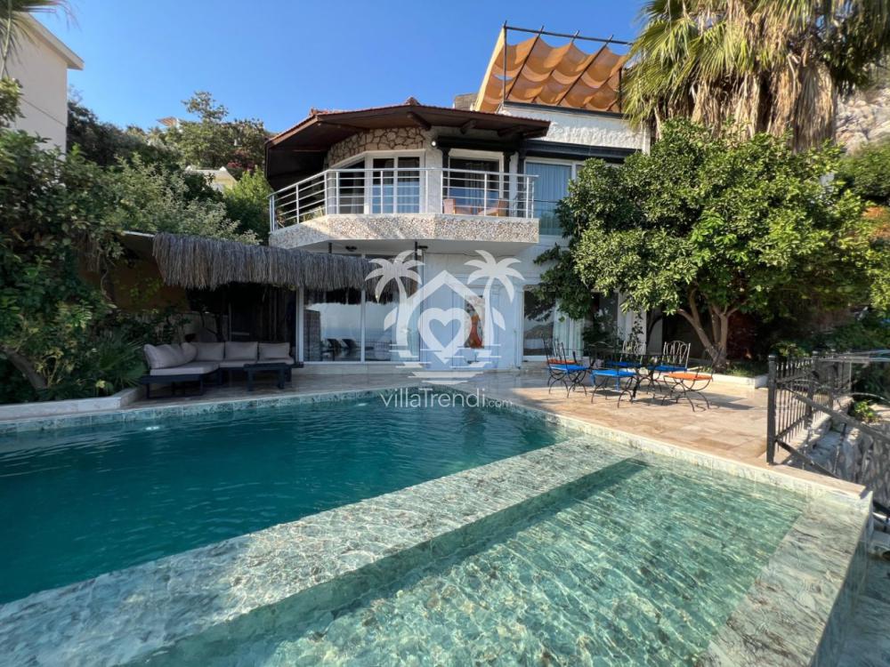 Kalkan çocuk havuzlu kiralık villa Likya Akbel genel dış görünüm ve özel havuz.