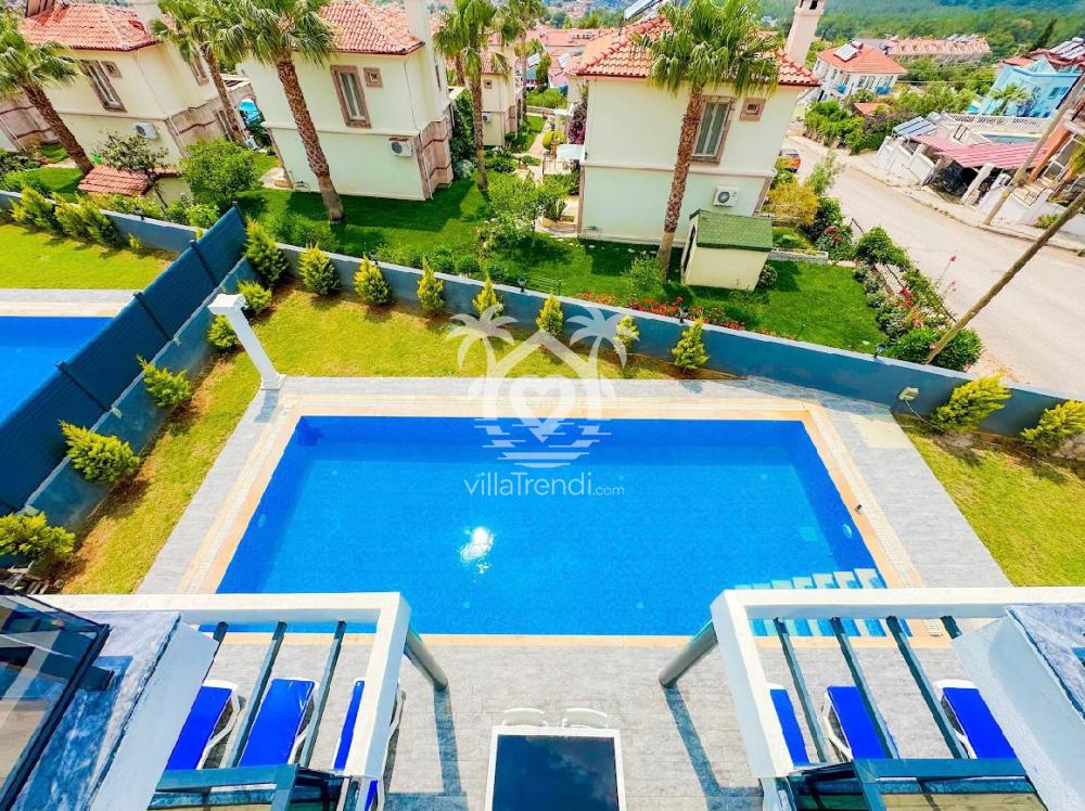 villa liza özel havuz alanı