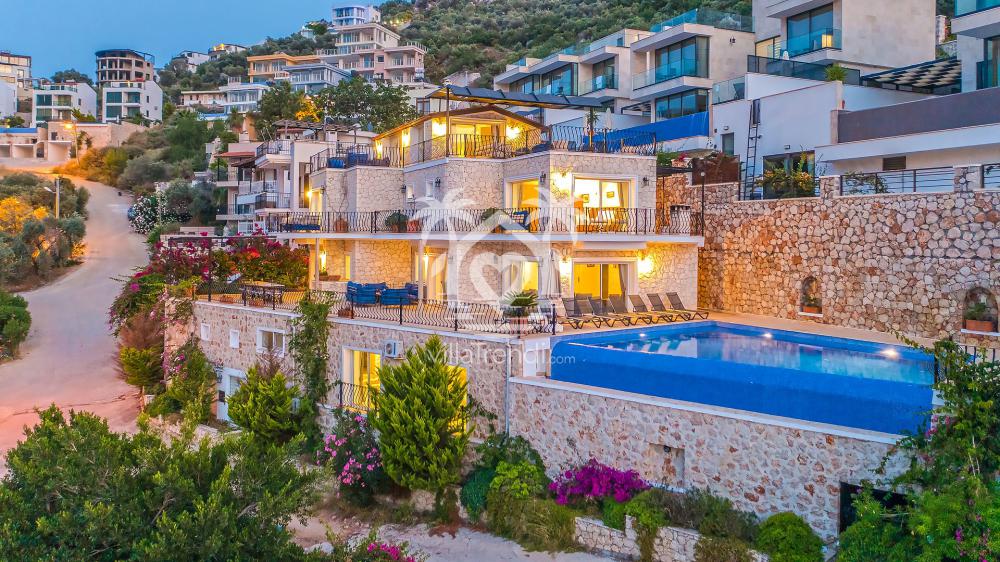 Kalkan kışla villa mavna dış görünüm