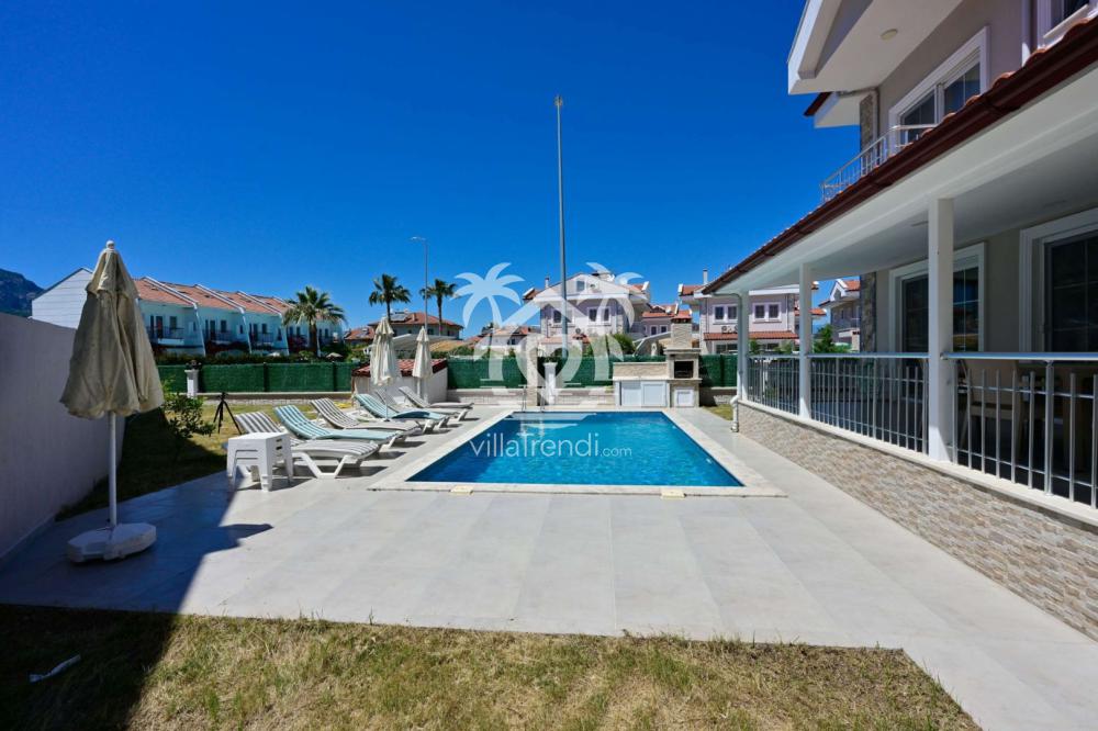 villa pera 5 özel havuz alanı