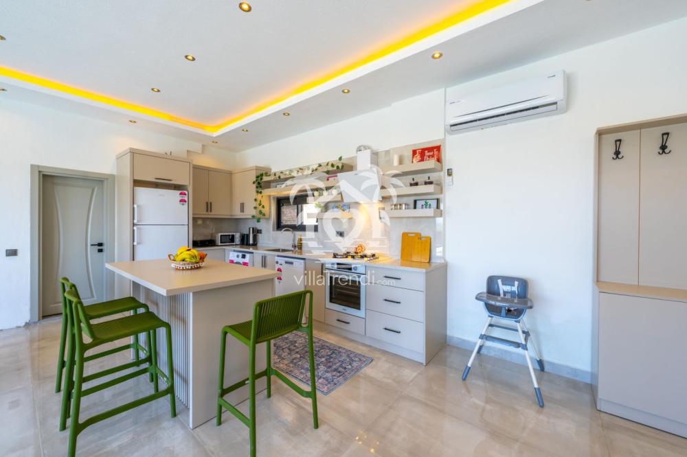 Villa Sadece İkimiz Kalkan tam donanımlı Amerikan mutfak adası