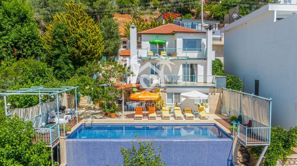 Kalkan üzümlü Villa Sevgi dış alan görünümü