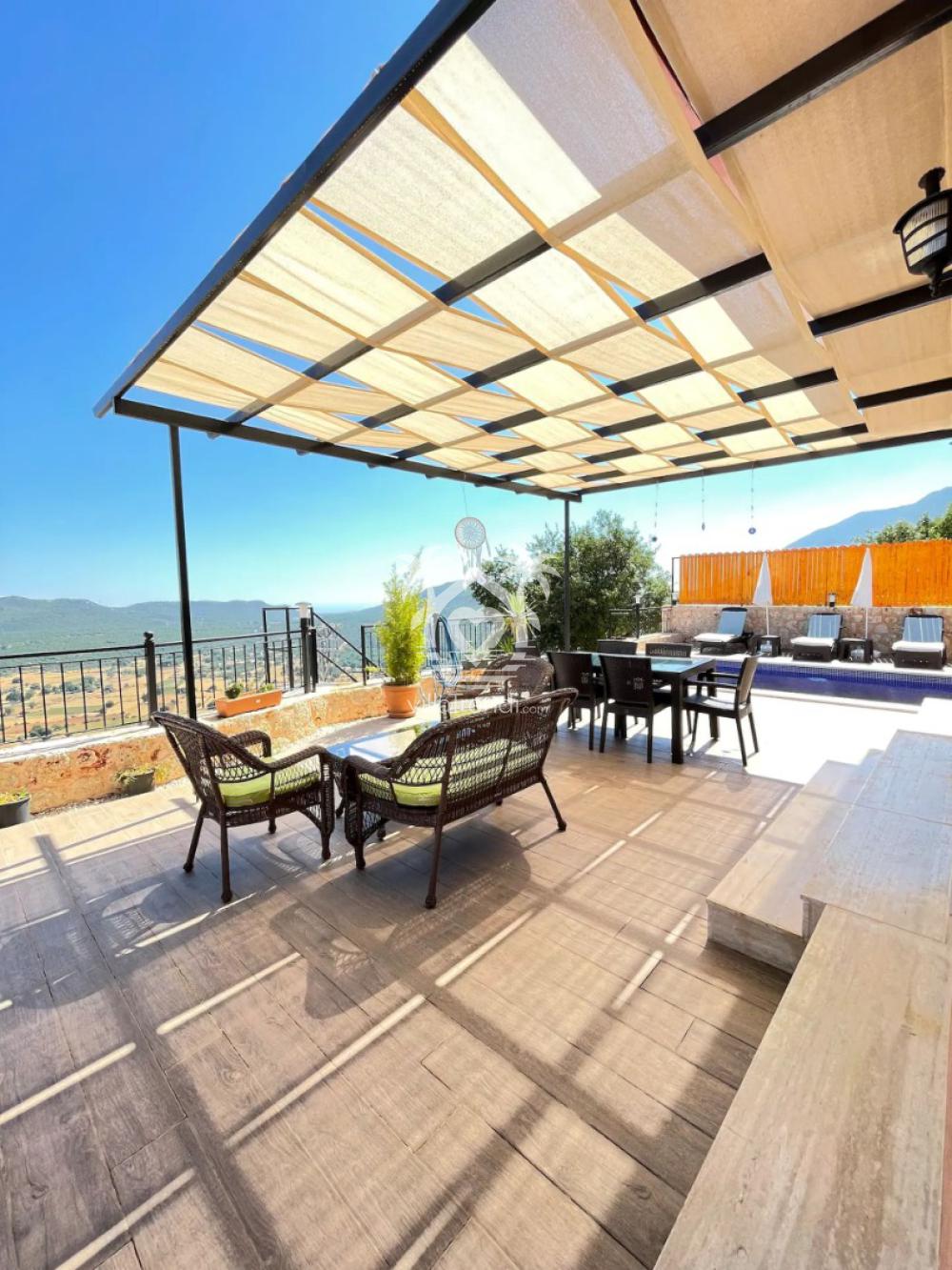 villa thor dış oturma alanı