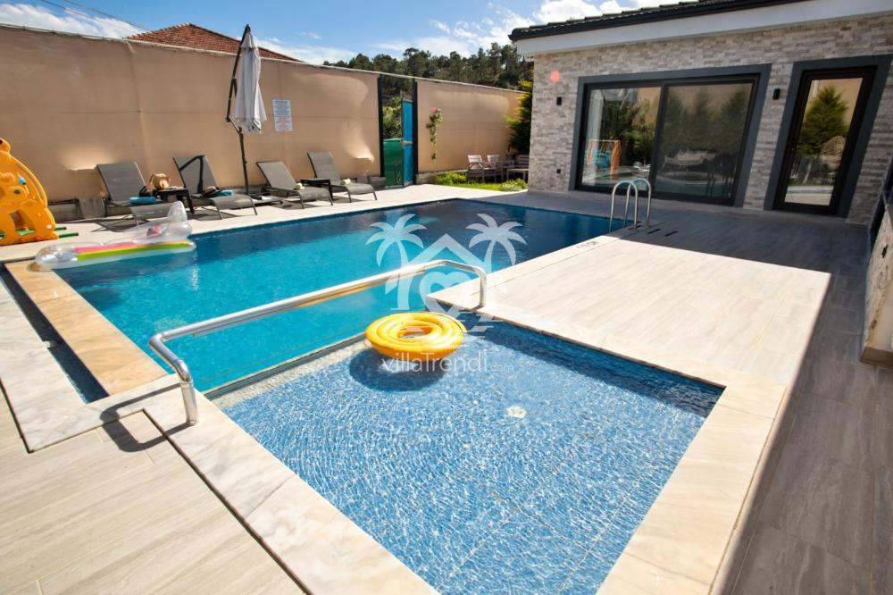 villa vadi 2 çocuk havuzu