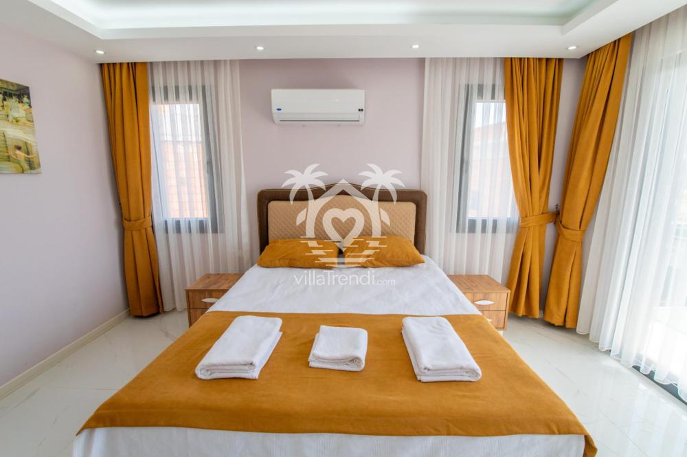 Villa Watson 2 aydınlık ve ferah ebeveyn yatak odası