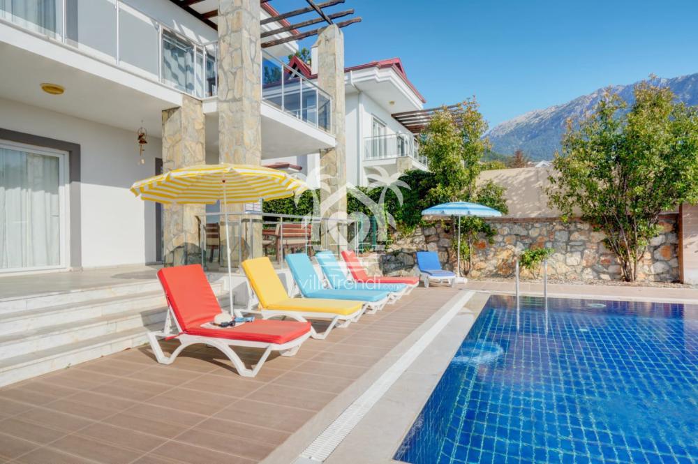 Villa White House 2 özel havuz alanı