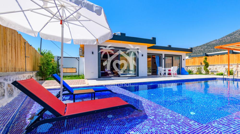 Kalkan Çayköy 10 metre devasa özel havuzlu balayı villası Zeytin Çiçeği