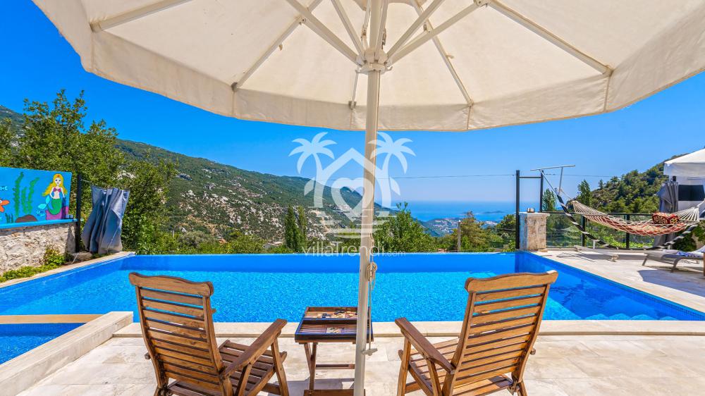 villa zilan havuz alanı