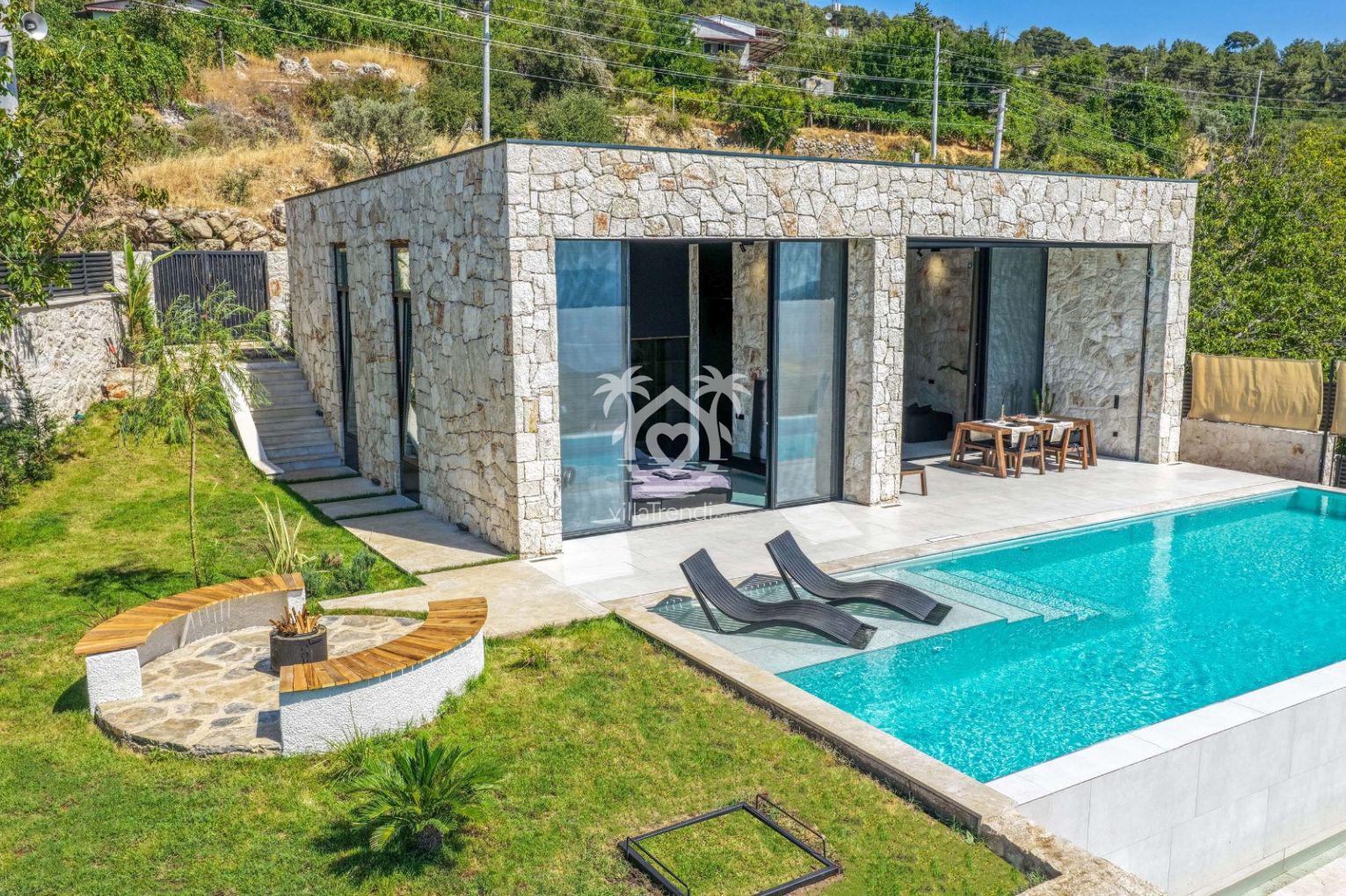 🌿 Villa Cube Seydikemer | Hamamlı ve Şömineli Taş Doğa Villası