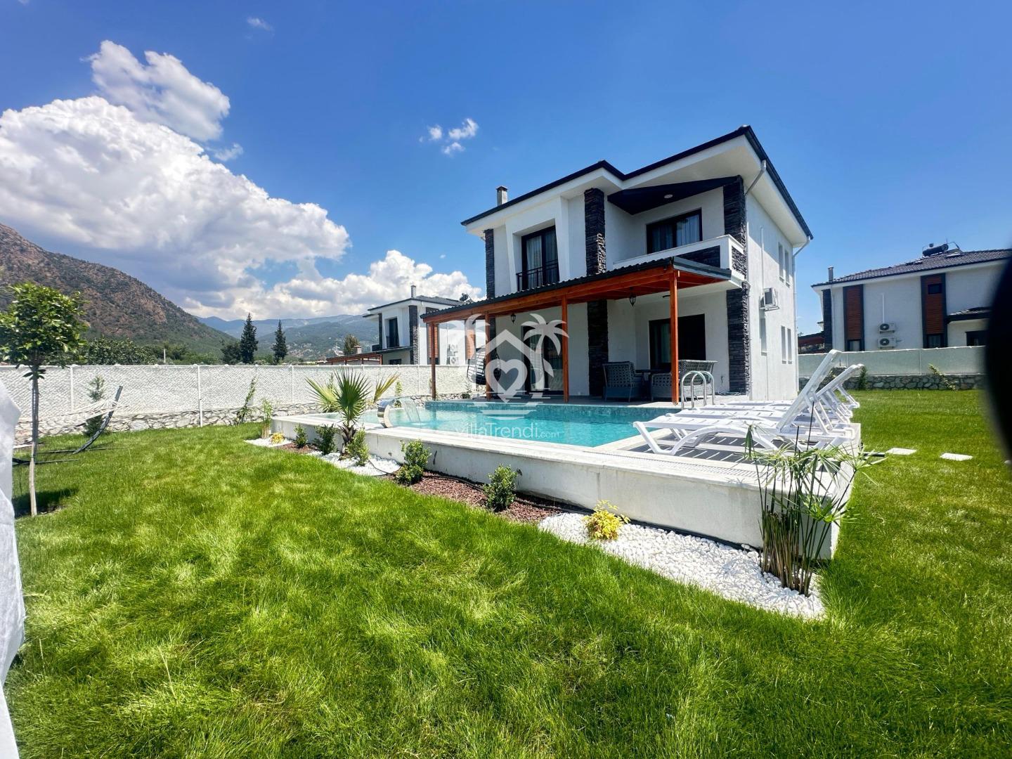 🌿 Villa Dalyan 1 | Köyceğiz'de 8 Kişilik Havuzlu & Bahçeli Doğa Villası