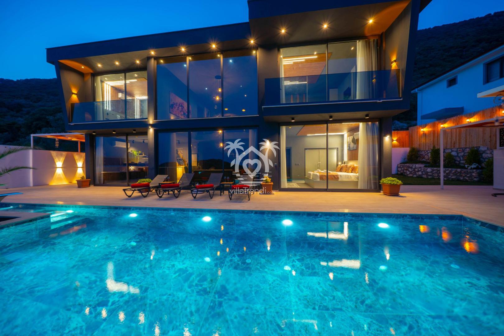 🖤 Villa Dark Palace | Kaş Sısla'da 6 Kişilik Modern & Jakuzili Villa