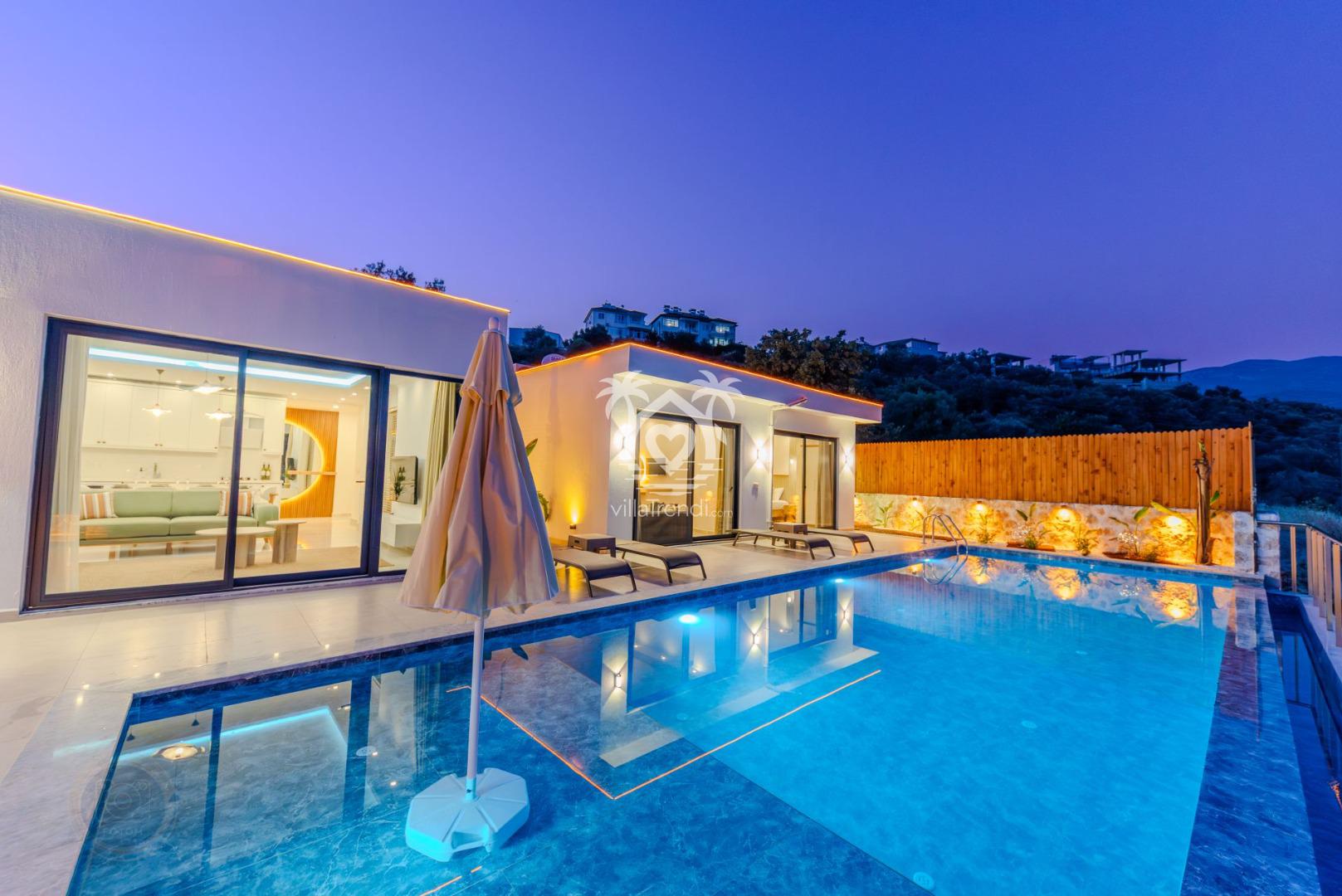 🌺 Villa Starliçe 1 | Kalkan Çavdır'da Korunaklı & Çocuk Havuzlu Villa